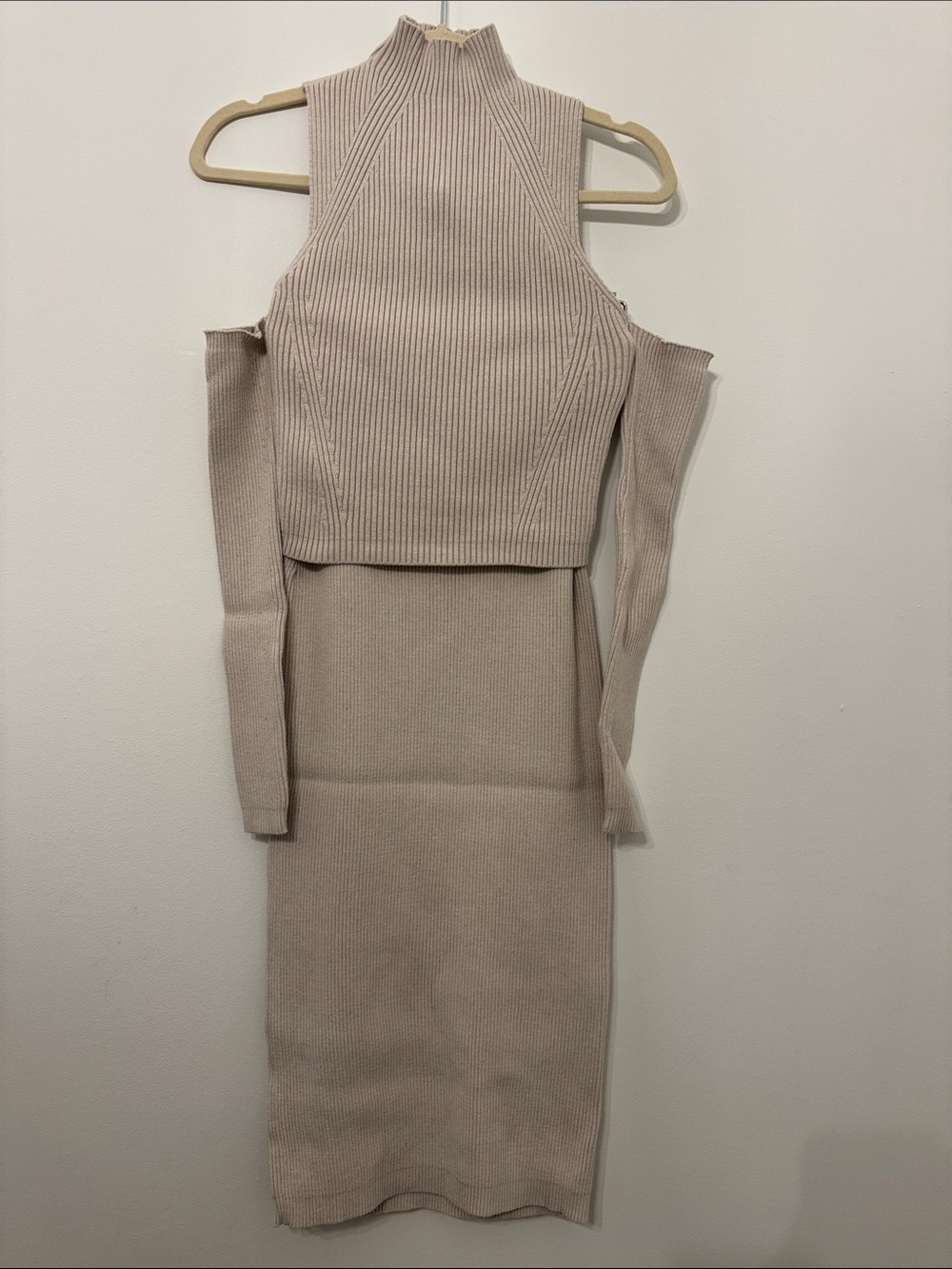 Knit Dress in Beige Cold-Shoulder Ribbed - Picture 5 of 6